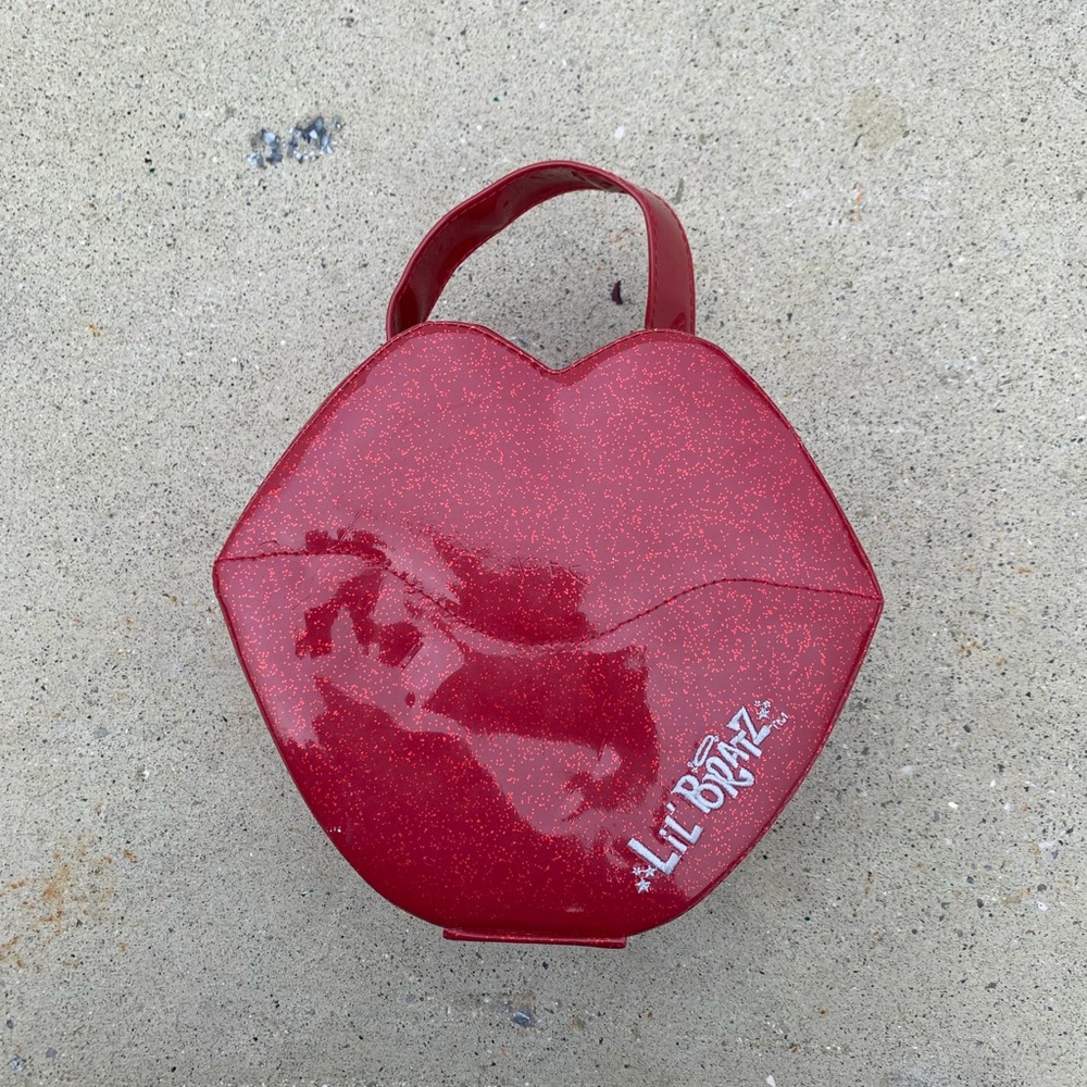 ‼️SOLD‼️2006 Bratz Makeup Case ✨